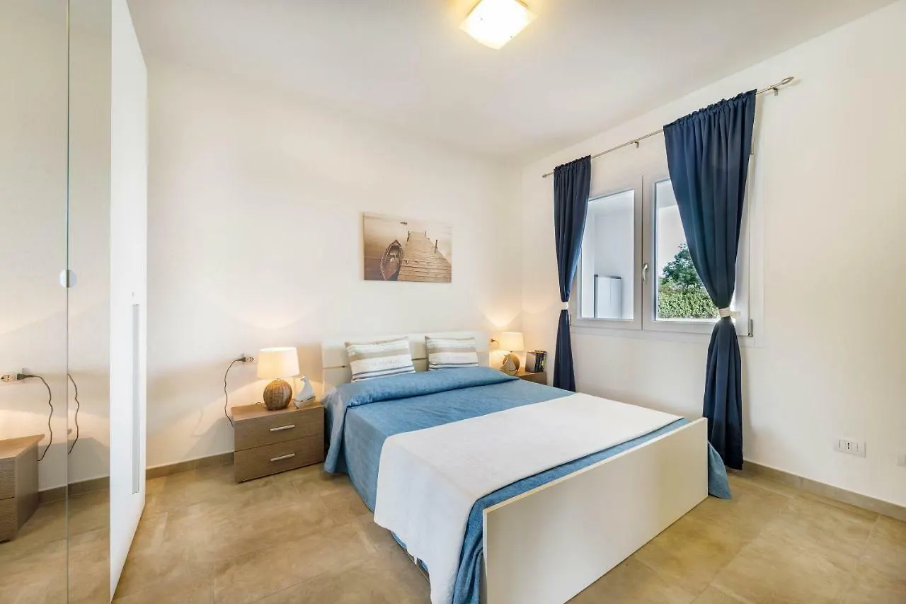 Caneis Apartments San Teodoro