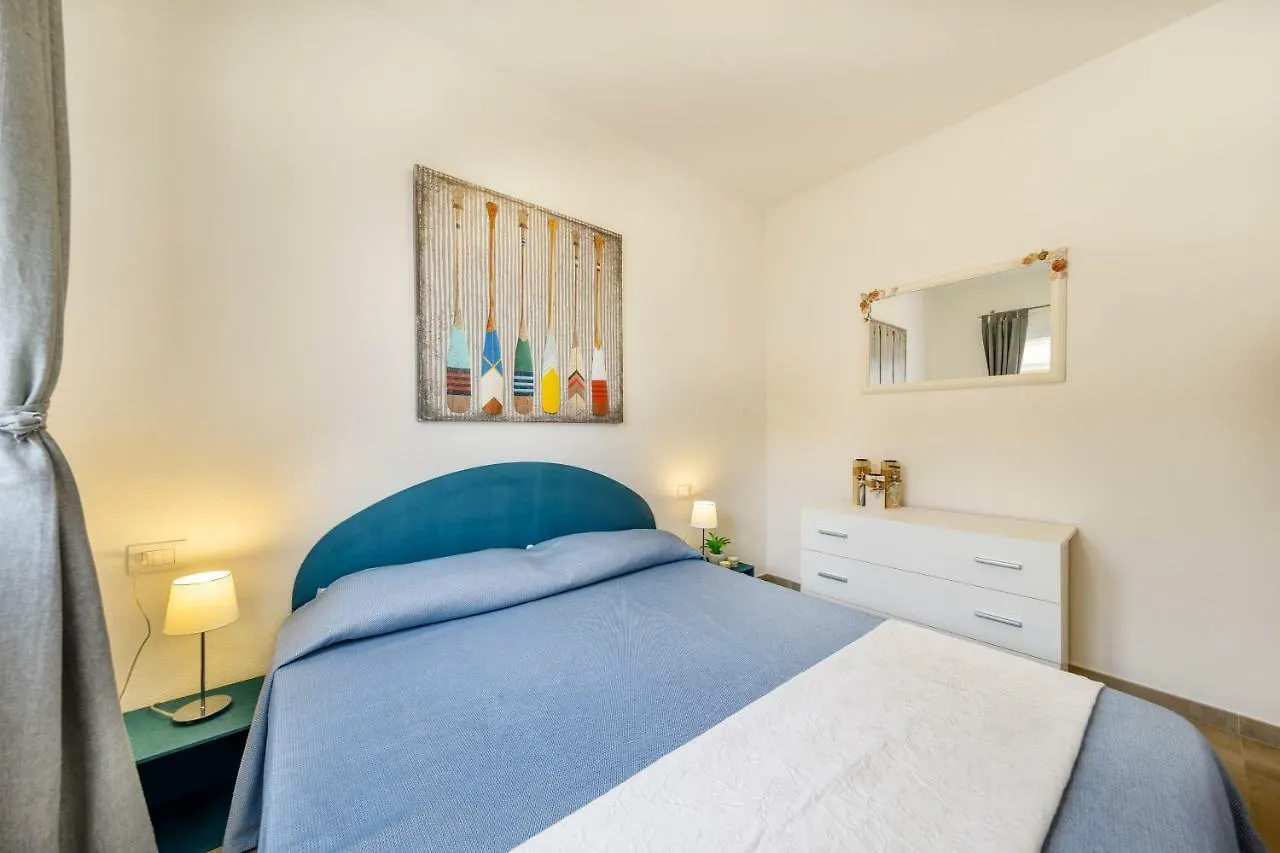 Caneis Apartments San Teodoro