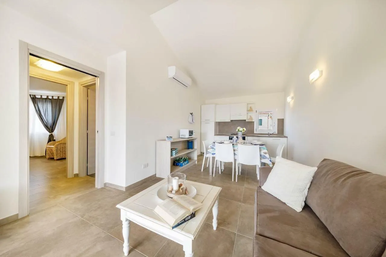 Caneis Apartments San Teodoro